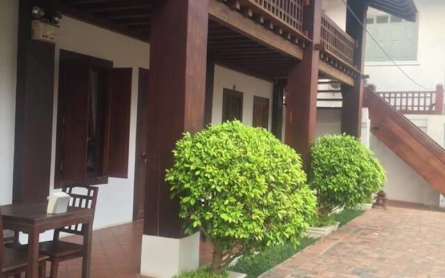 Lakhangthong Boutique Hotel