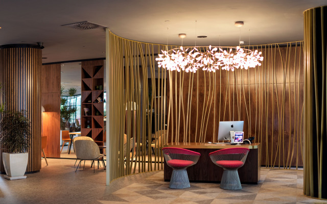 Sir Anthony Hotel