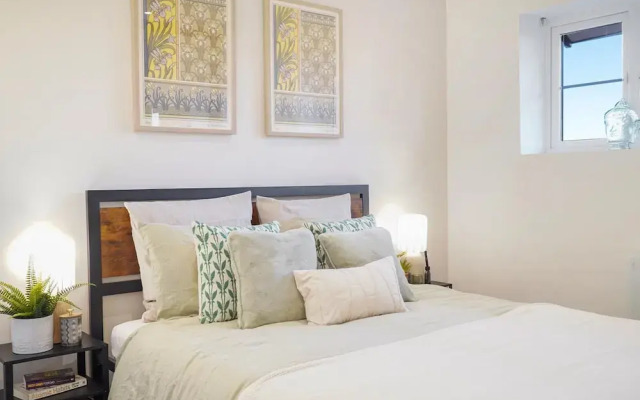 105B Beechwood Grove Flat