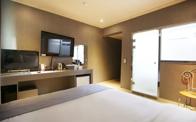 Cheonan Leeun Motel