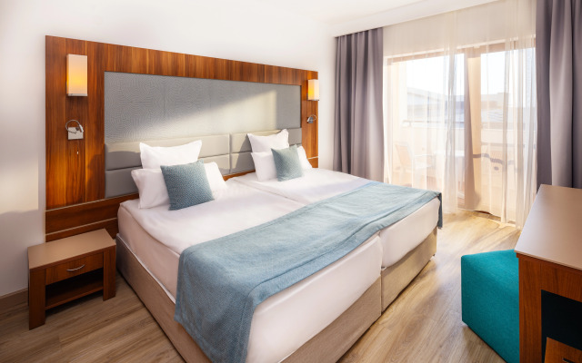 Alua Helios Bay - All Inclusive