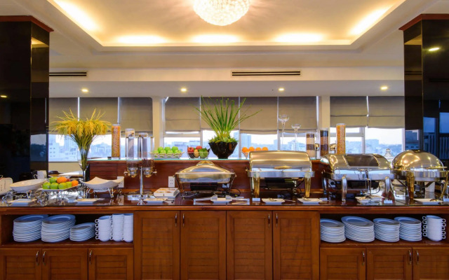 Central Park Saigon Hotel