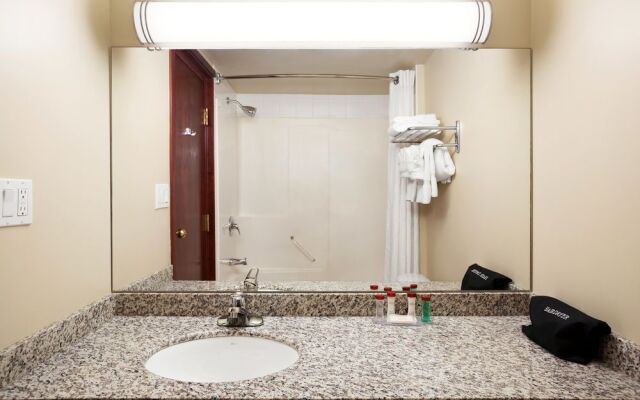 Ramada Edson
