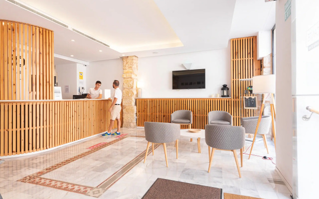 Apartamentos Globus by Be Alicante