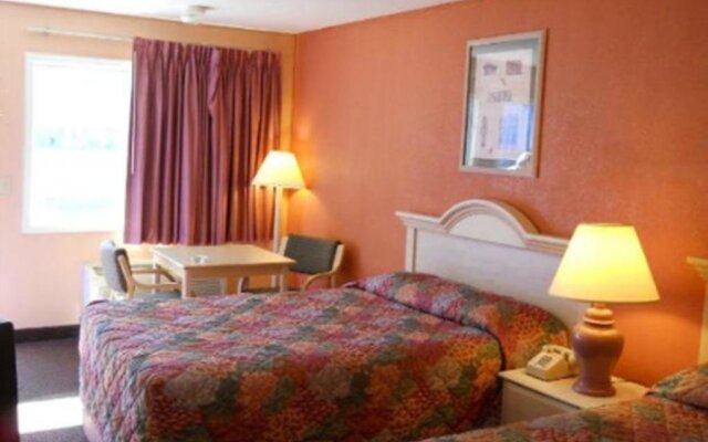 Travelodge by Wyndham Thomasville AL