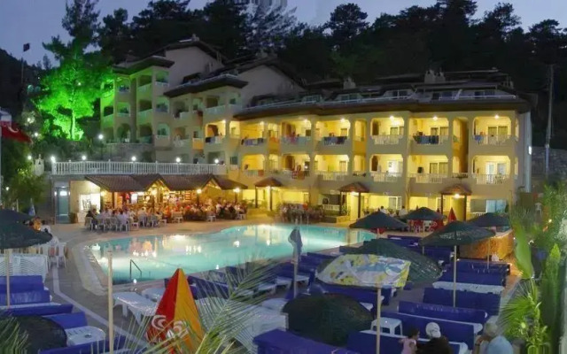 Oren Hill Apart Hotel