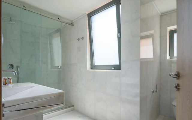 Fos DownTown Suites