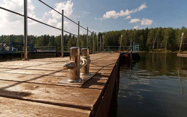 Flora Park Country Club