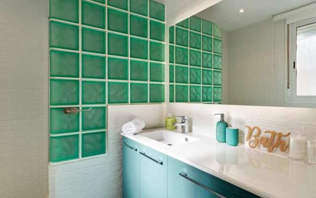 Elegant 1bed Apt Sleeps 4, in the Heart of Centro