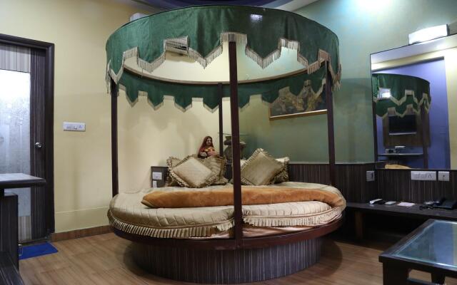 Hotel Mahadev Regency