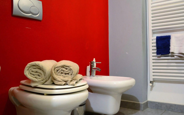 Appartamento Vista Lago Red & Grey