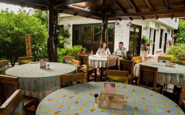 Hotel Rancho Regis