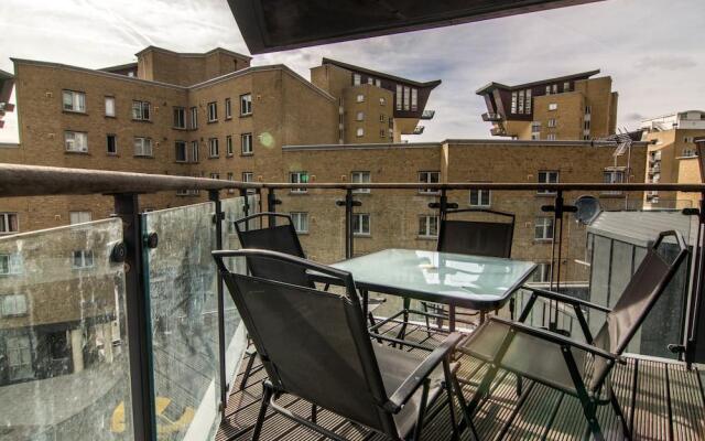 Apartment Wharf – Canary South