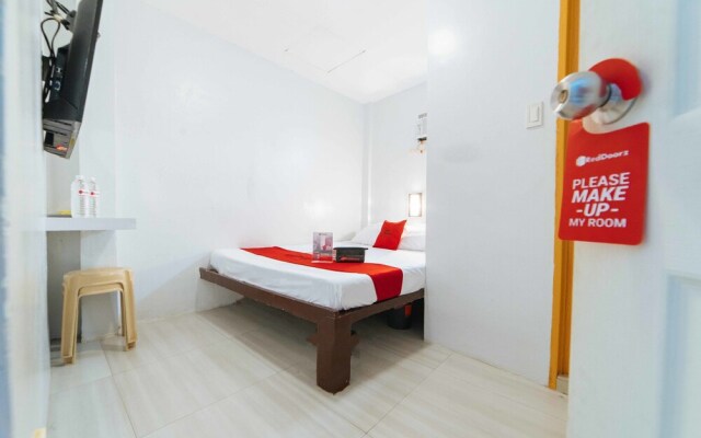 RedDoorz @ San Antonio Binan