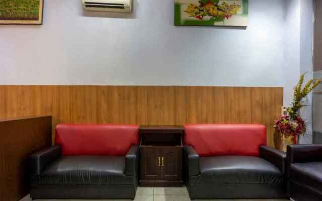 Oyo 3127 Wisma Permata