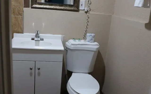 Budget Inn