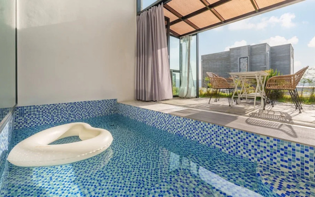 Gyeongju Rose Breeze Pool Villa Pension