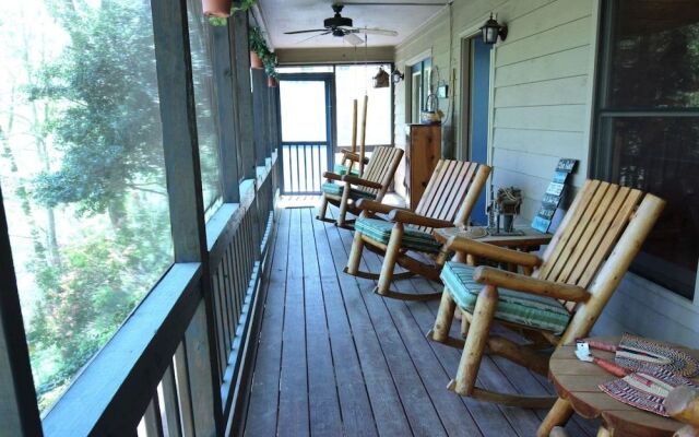 Hook Wine And Linger