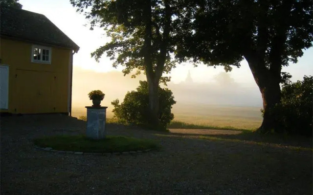 Hacksta Västergård B&B
