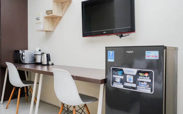 Cozy Studio (No Kitchen) Apartment at Kubikahomy