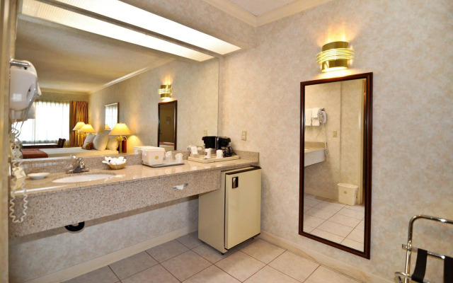 Best Western Orange Plaza