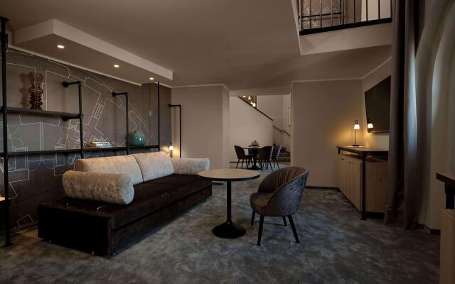 Wasserturm Hotel Cologne, Curio Collection by Hilton