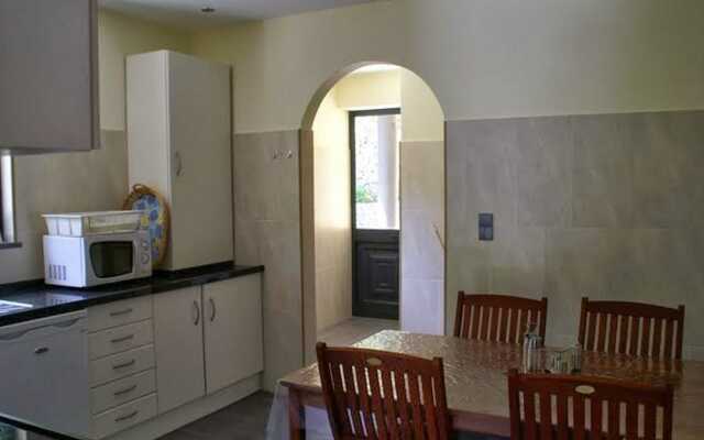 Comfortable Holiday Home in Boaventura With Barbecue
