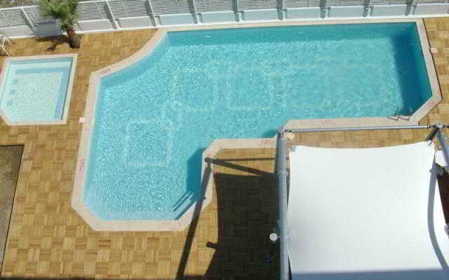 Scala Nuova Inkim Hotel & Annex