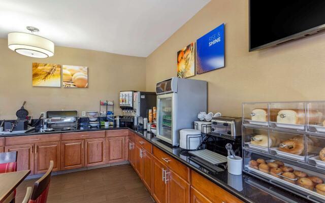 Comfort Inn Gurnee near Six Flags