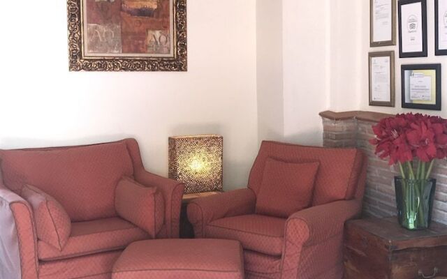 Hostal Avalon