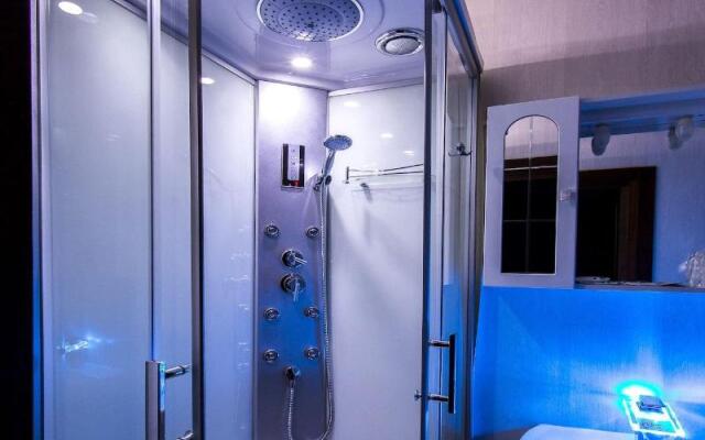 Quari Hotel Restaurant & Pizza