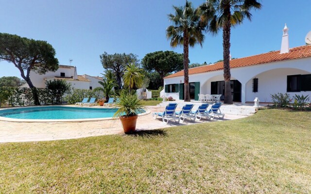 Villa Tolima Vilamoura 4 Bedroom With Pool