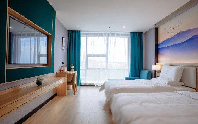 Starway Hotel (Wenxi Swimming Pool)