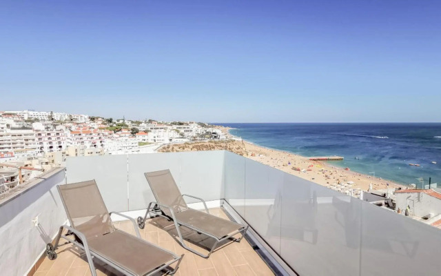 #098 Guest Antonieta Studio with Ocean and OldTown View