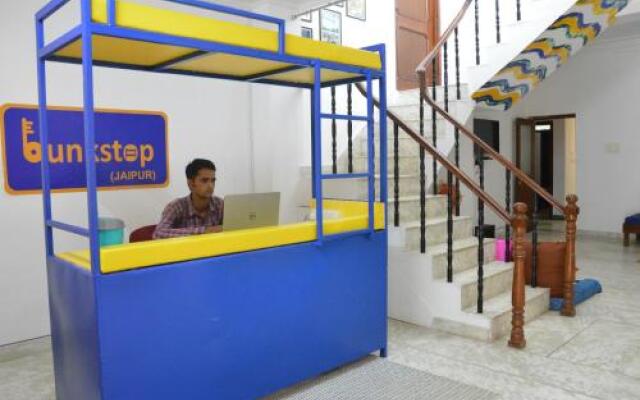 Bunkstop Hostel Jaipur