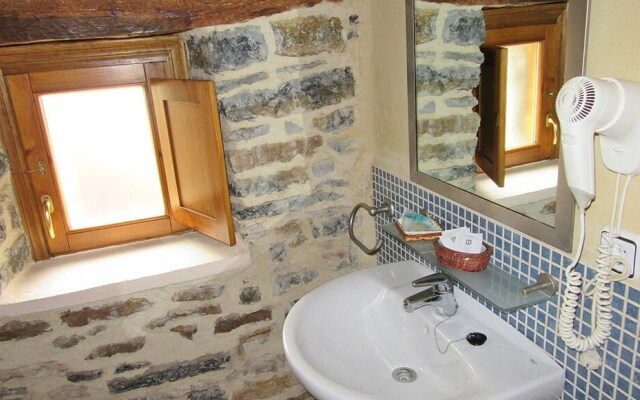 Hotel Rural Valtarranz