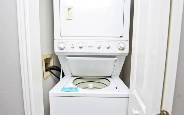 Ocean House by Youngs Suncoast