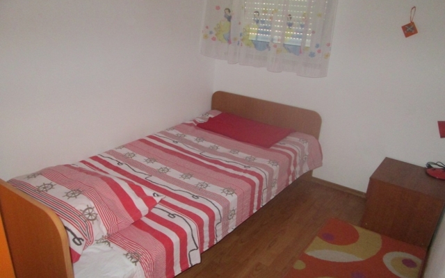 Apartment Danijela - 200 m from beach: Nina  Kastel Stafilic, Riviera Split