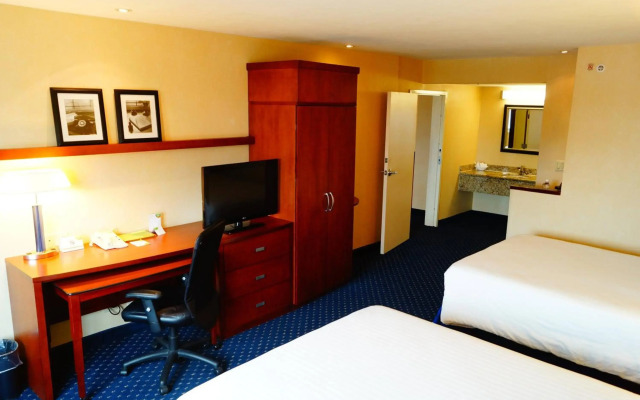 Courtyard Monterrey San Jeronimo/Valle