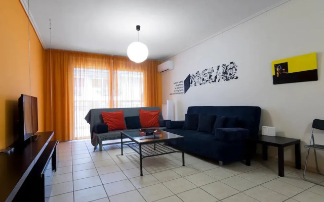 Spacious 2 Bedroom Apartment In Thessio