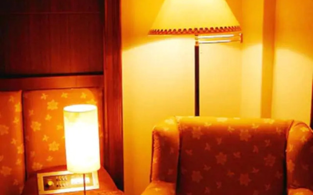 Attic Hotel