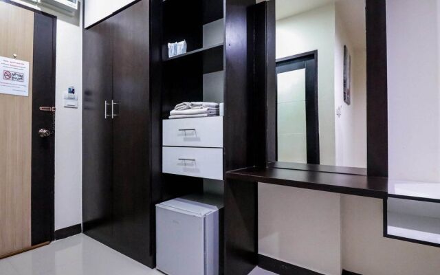 Nida Rooms Don Kaew 700 Years Stadium