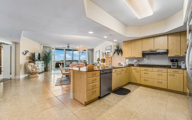 Crb0506 3 Bedroom Condo