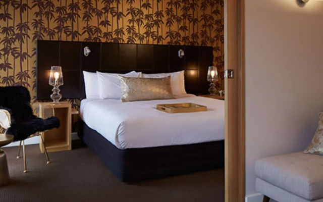Museum Apartment Hotel, Independent Collection by EVT