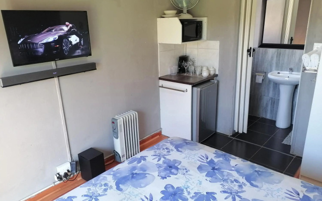 Gugu's Private and Cosy Guest Suite 3