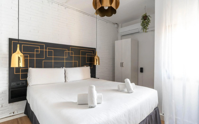 No 23 - The Streets Apartments