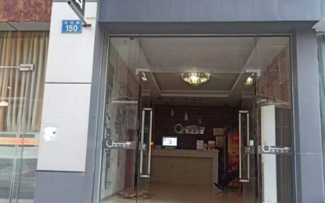 Jinhui Hotel (Guangyi Affiliated Hospital Respiratory Medicine Center Tanwei Subway Station)