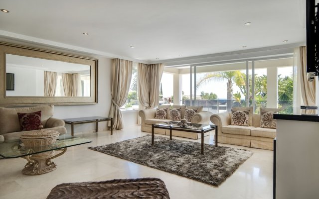 Exclusive 5star sea view villa Elviria