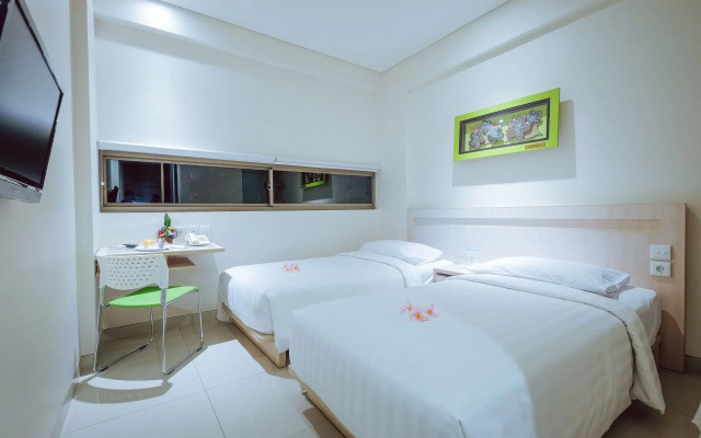 J Hotel Kuta
