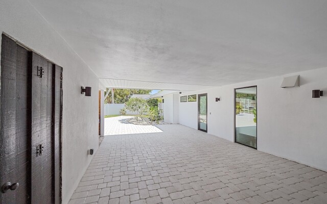 The Windward House 3 Bedroom Home by RedAwning